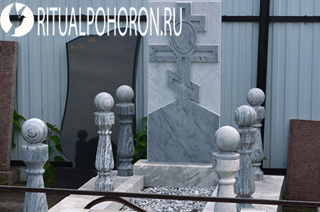 Памятники и Ограды из Мрамора на Могилу